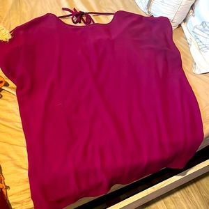 Shear front back tied shirt